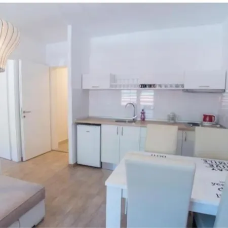 Apartman D&e דירה מוסטר