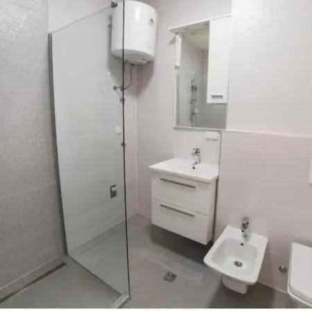 Apartman D&e דירה מוסטר